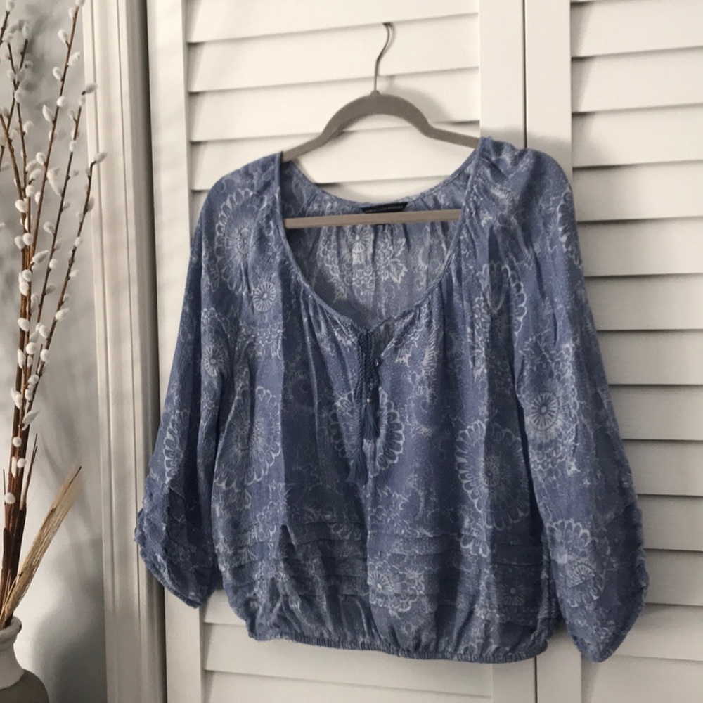 American Eagle floral top